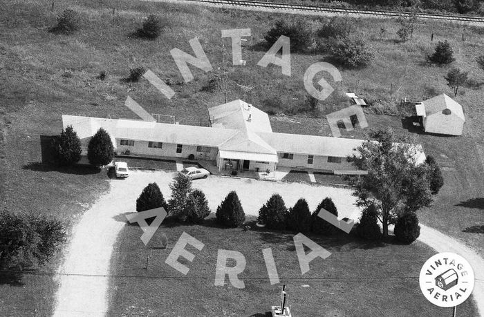 Vanderbilt Motel - 1989 Aerial Photo (newer photo)